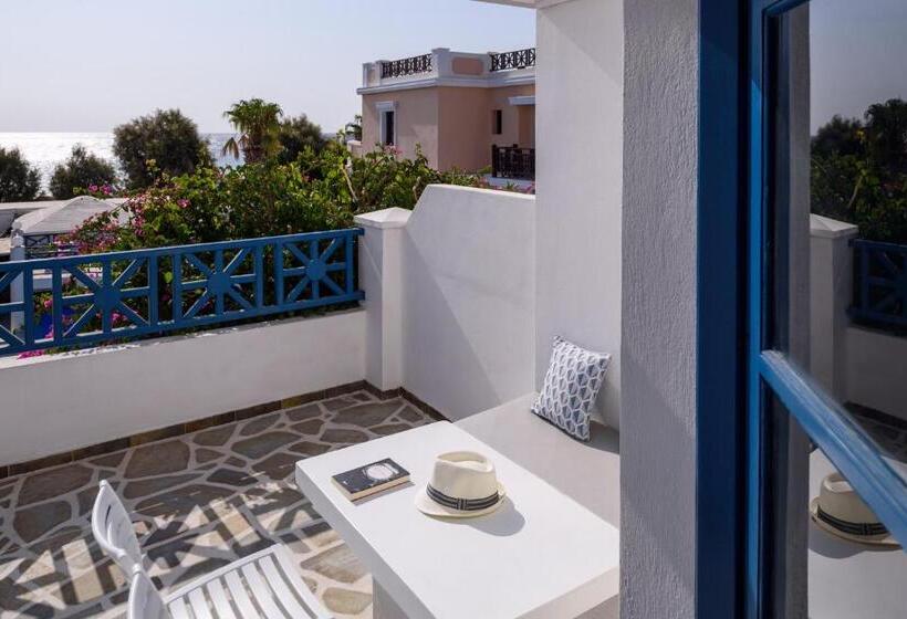 高级三人间, Veggera Beach