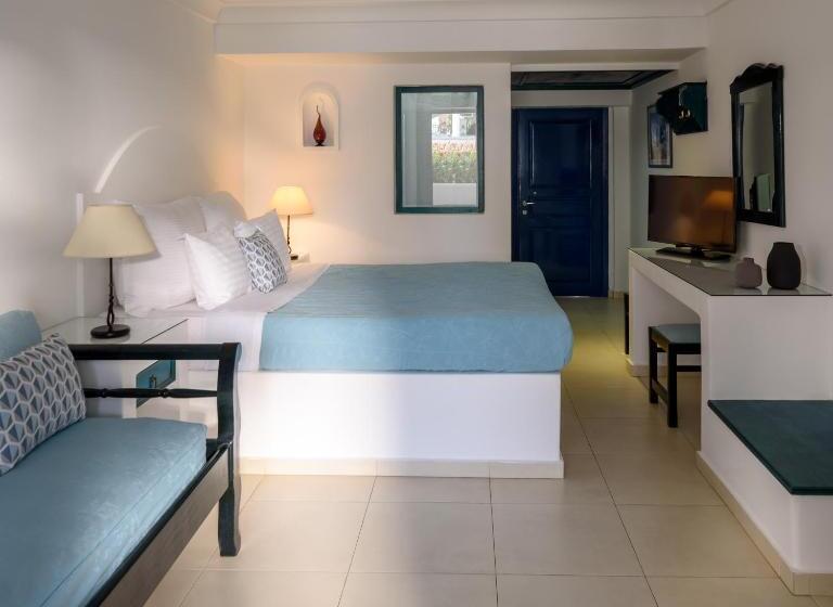 经济型三人房间, Veggera Beach