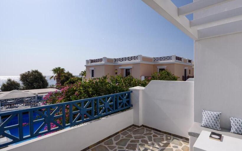 高级三人间, Veggera Beach