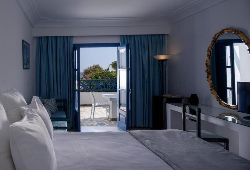 高级三人间, Veggera Beach