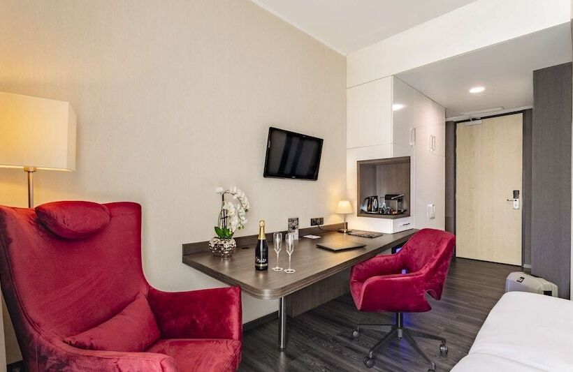 اتاق راحتی, Plaza Premium Grand Winston