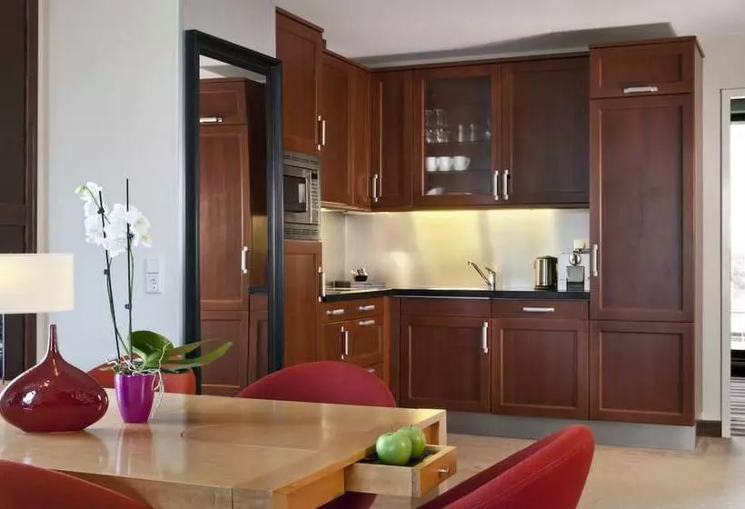 Comfort Suite, Plaza Premium Grand Winston