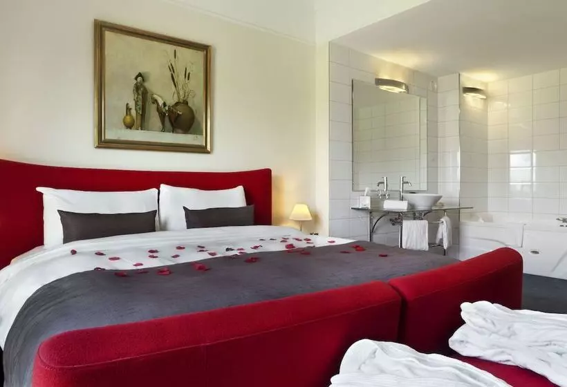 Comfort Suite, Plaza Premium Grand Winston
