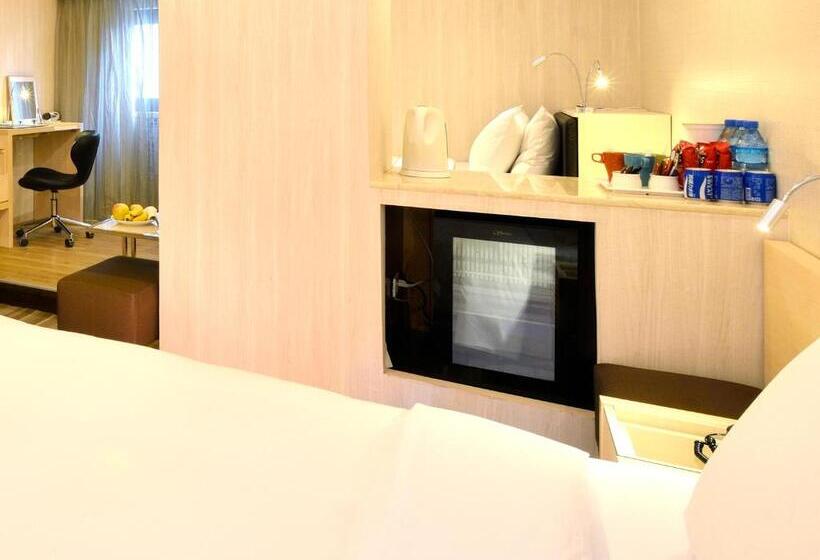 اتاق لوکس خانوادگی, Yomi Hotel   Shuanglian Mrt