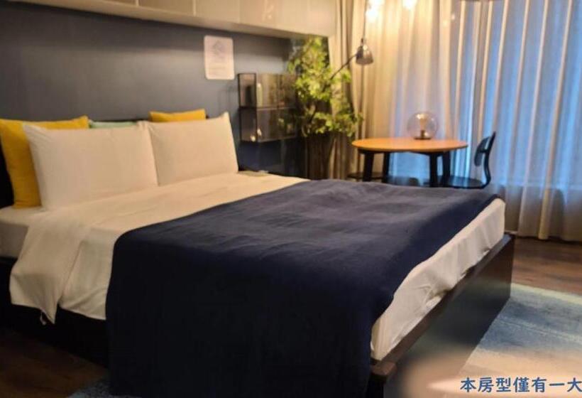 سوییت لوکس, Yomi Hotel   Shuanglian Mrt