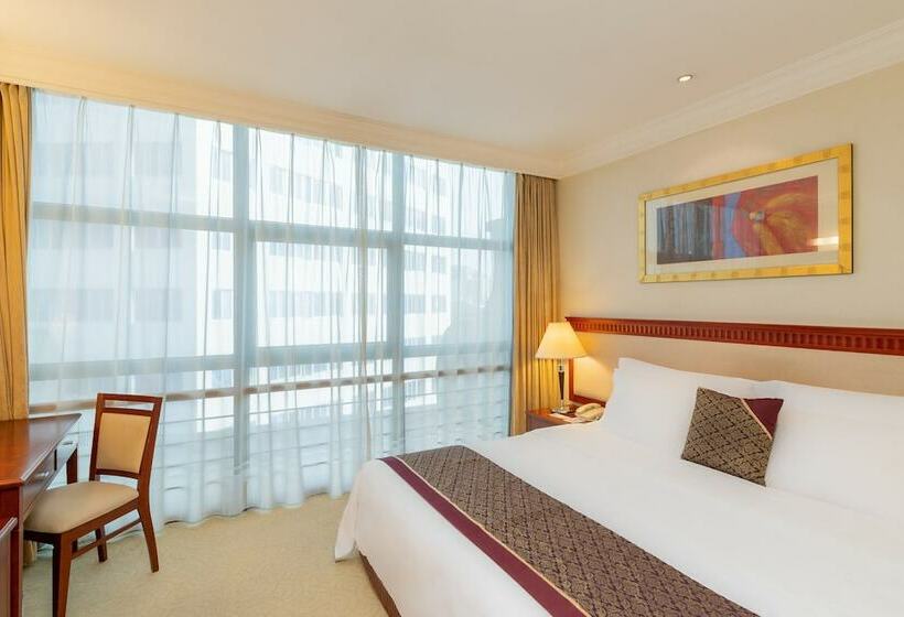 Deluxe Suite, Metropark Hotel Shenzhen