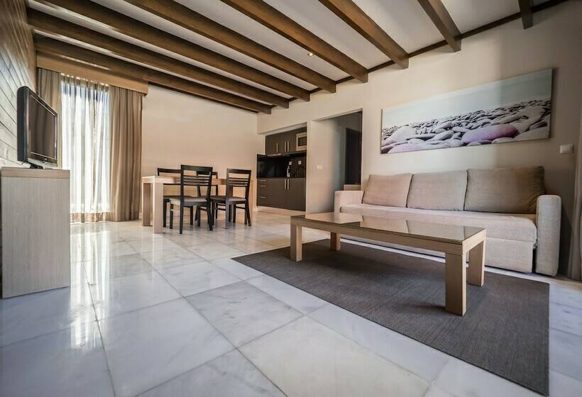 Бунгало Стандарт, Topazio Vibe Beach Hotel & Apartments   Adults Friendly