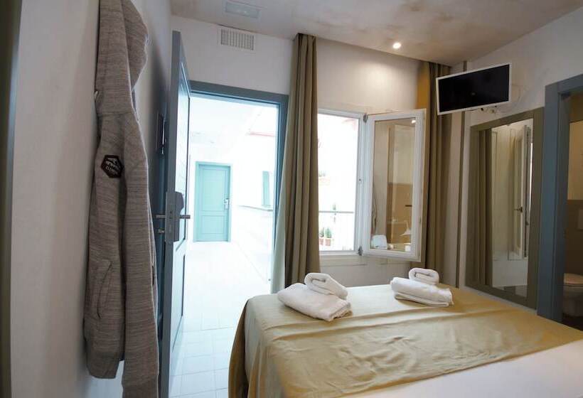 Номер Стандарт, Hostal Gravina