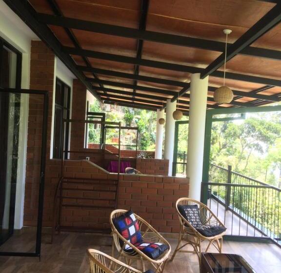 غرفة قياسية ثلاثية ذات اطلالة, Rock Side Inn   Ella