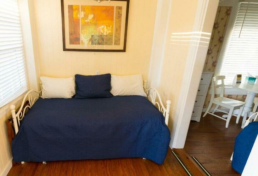 سوییت, The Heirloom Inn