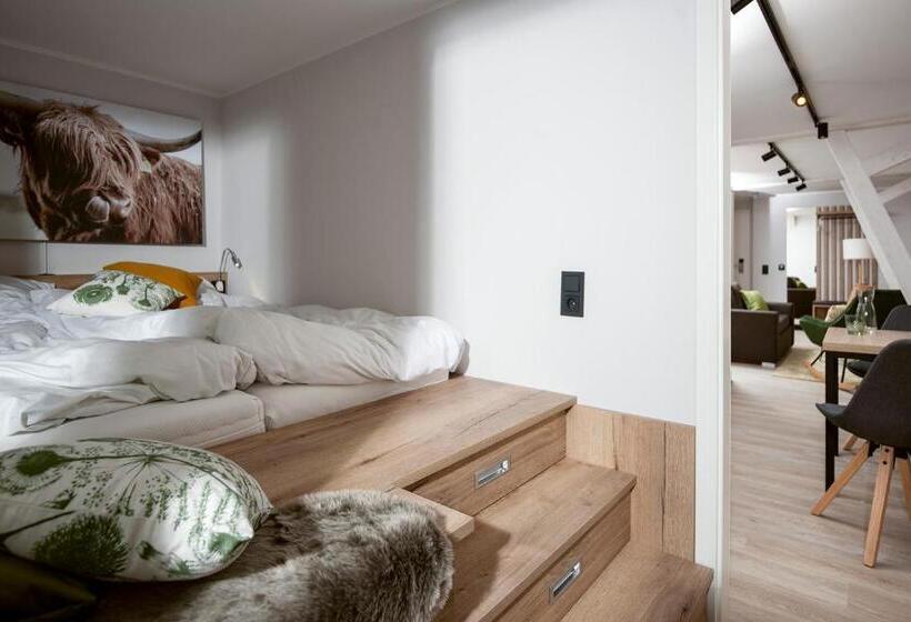 Апартаменты 1 Спальня с Балконом, Berg Und Tal Hotel & Apartments