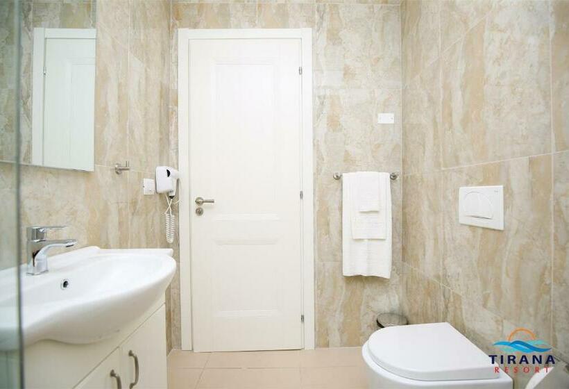 חדר סטנדרט עם מרפסת, Tirana Resort Radhime