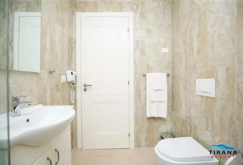 バルコニー付きスタンダードルーム, Tirana Resort Radhime