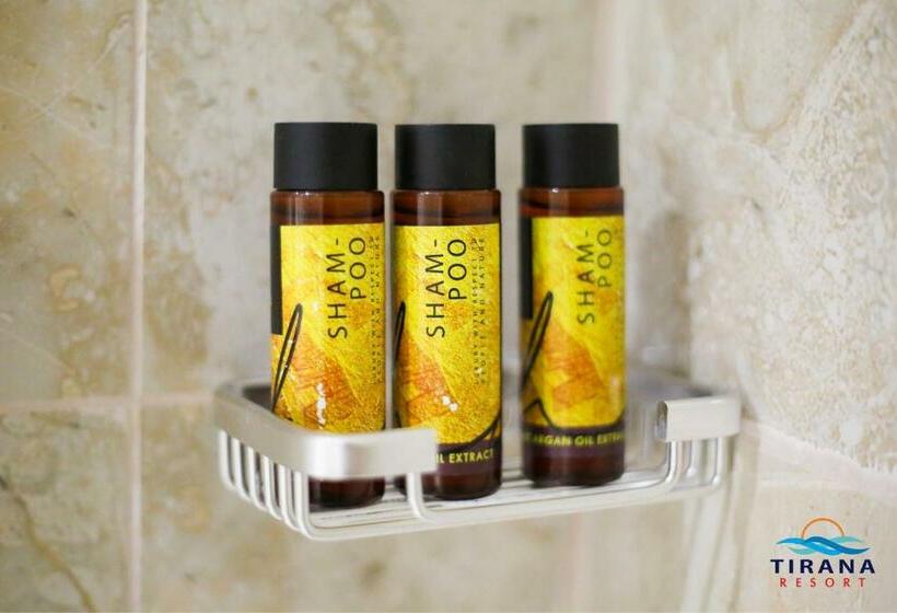 חדר סטנדרט עם מרפסת, Tirana Resort Radhime