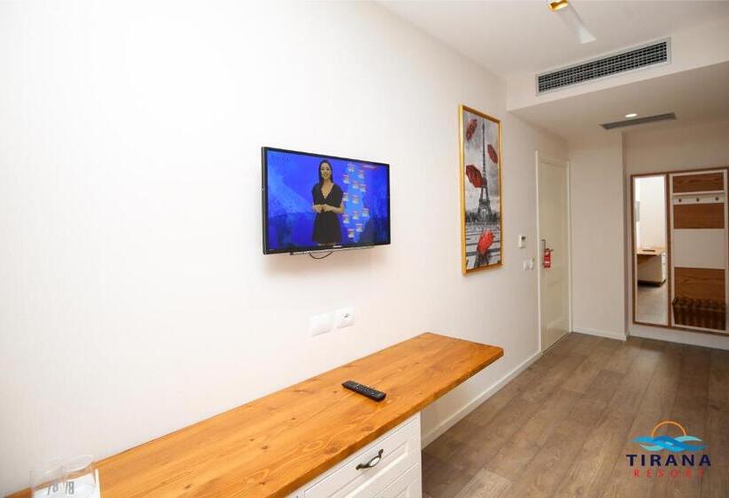 חדר סטנדרט עם מרפסת, Tirana Resort Radhime