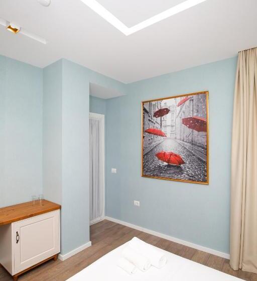 חדר סטנדרט עם מרפסת, Tirana Resort Radhime