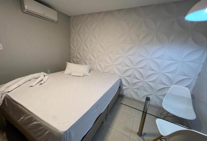 １ベッドルームアパートメント, Marbello