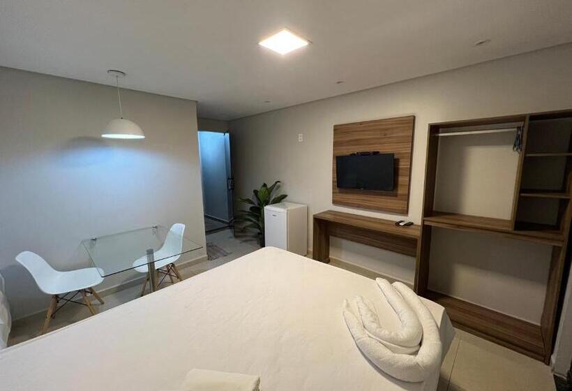 １ベッドルームアパートメント, Marbello