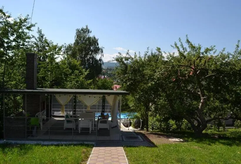 اتاق استاندارد با چشم‌انداز کوهستان, Guest House At Lesya Ukrainka