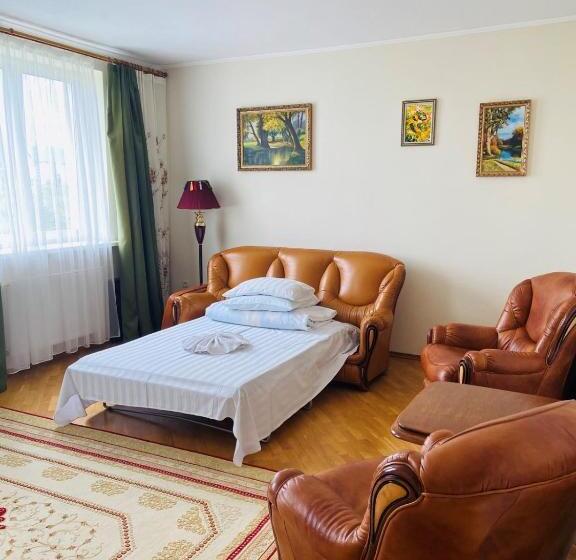 آپارتمان سوپریور 1 خوابه, Guest House At Lesya Ukrainka