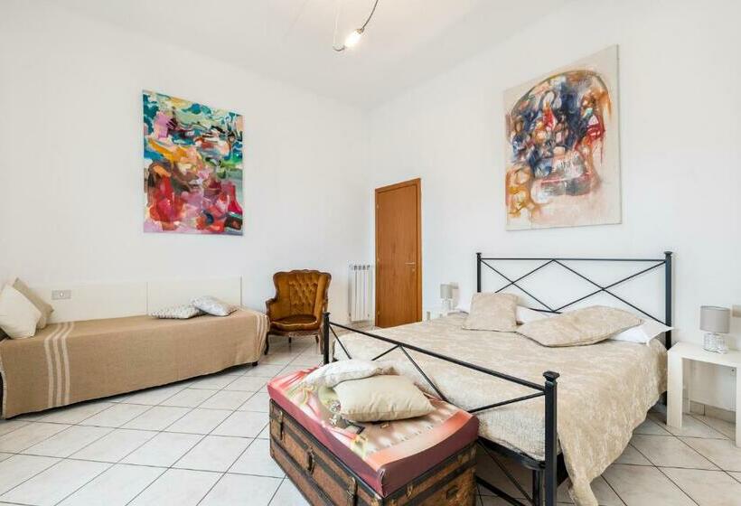 شقة غرفة واحدة, Lia Apartment