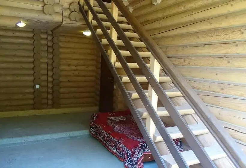 آپارتمان خانوادگی, Mini Hotel Zakrut