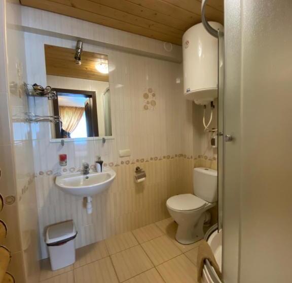 Семейные Апартаменты, Mini Hotel Zakrut