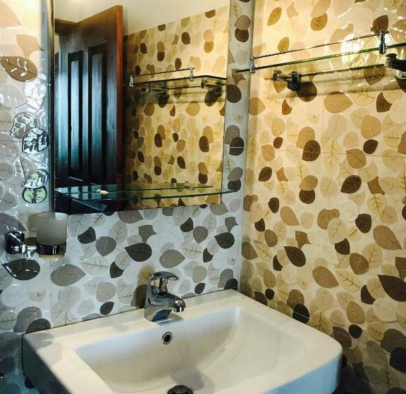 غرفة ديلوكس ذات إطلالة جانبية على البحر, Randiya Beach Villa