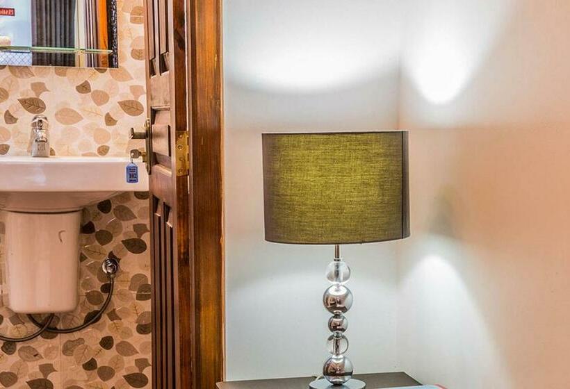 غرفة ديلوكس ذات إطلالة جانبية على البحر, Randiya Beach Villa