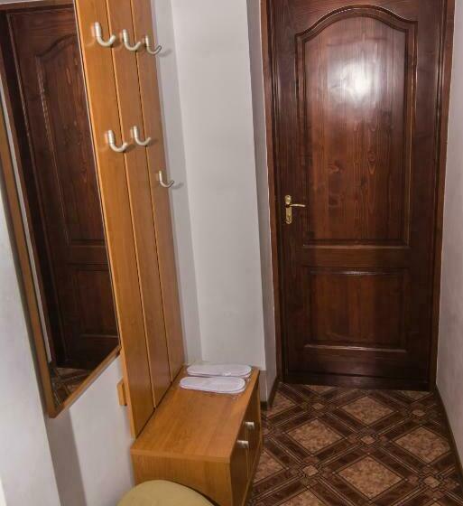 家庭间, Villa Kameliya