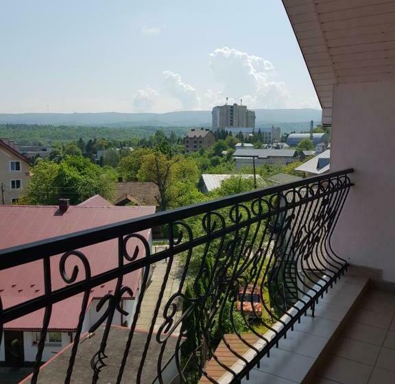 Семейный Номер, Villa Kameliya