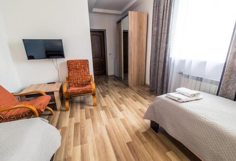 标准间带阳台, Villa Kameliya