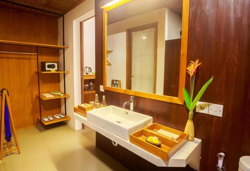 带大床的豪华间, Villa So Long Banyuwangi   Ijen