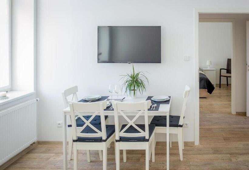 شقة 3 غرف, Penzion Apartmány Hradební