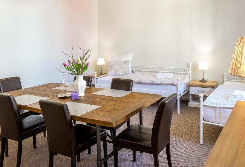 غرفة عائلية, Penzion Apartmány Hradební