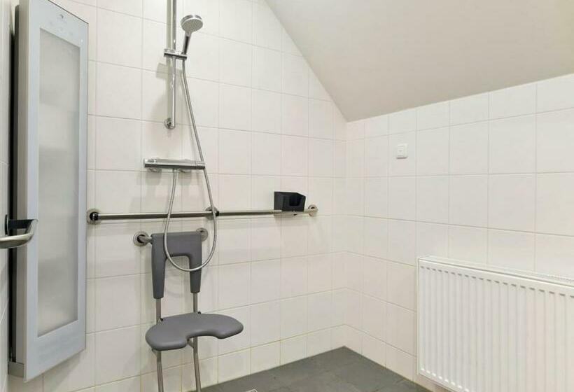 بنجلو قياسى, Landal Het Land Van Bartje