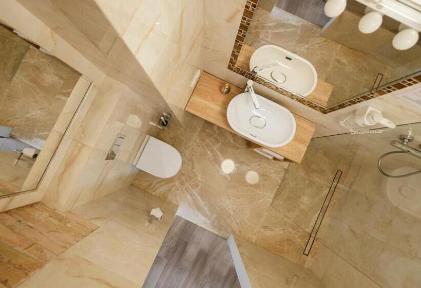 スタンダードルーム, Stepono Apartments