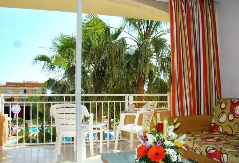 آپارتمان 1 خوابه, Club Simó
