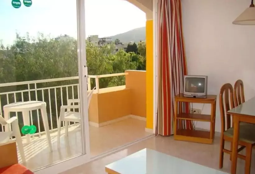آپارتمان 1 خوابه, Club Simó
