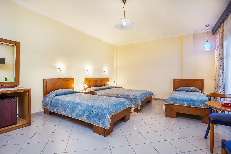 חדר משפחתי, Atrium Hotel