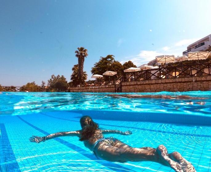 Номер Стандарт Вид на Море, Agionissi Resort
