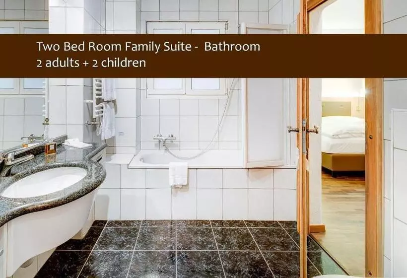 سوئیت خانوادگی دوخوابه با تراس, Alpen Resort & Spa
