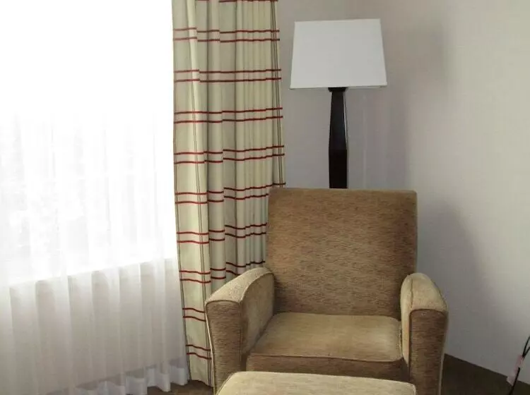 سوئیت با وان آب گرم, Country Inn & Suites By Radisson, Calgary Northeast
