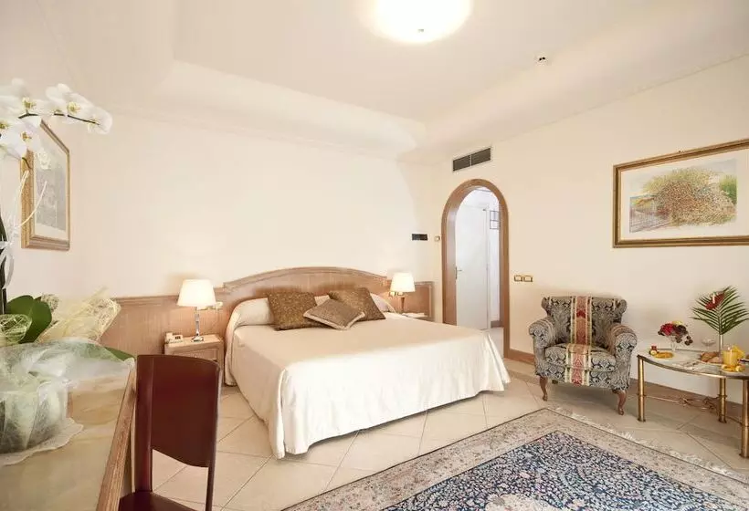 اتاق لوکس, Grand Hotel Gallia