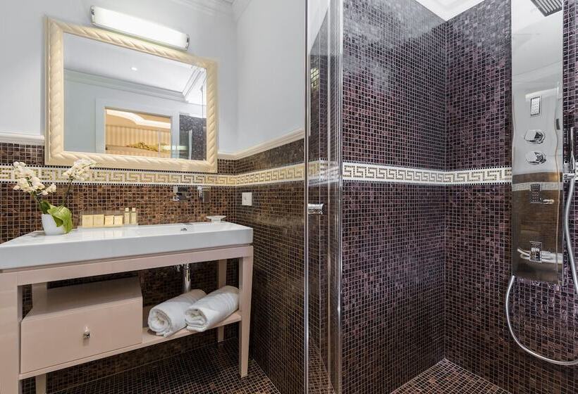 Трехместный Президентский, Grand Hotel Gallia