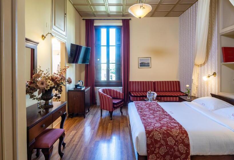 수피리어 룸, Halepa