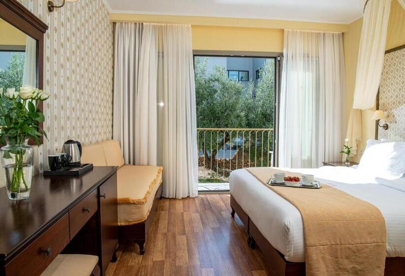 패밀리 룸, Halepa