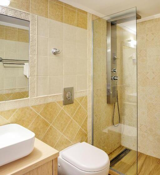 이그제큐티브 스위트, Halepa