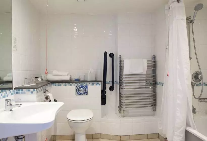 身障者適用ダブルベッド付きスタンダードルーム, Holiday Inn Ipswich, An Ihg