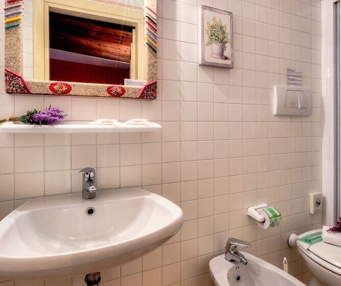 Standard Room, Lanterna Di Marco Polo